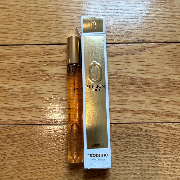 Paco Rabanne Toiletry Bag with Samples - Picture 6 of 10